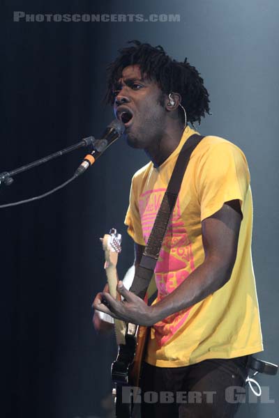 BLOC PARTY - 2007-06-28 - ROUEN - Zenith - Rowland Kelechukwu Okereke